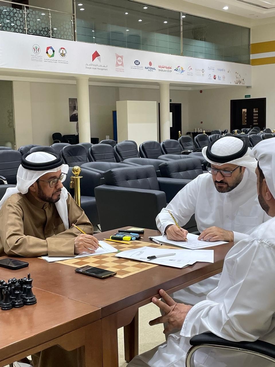 جلسة العصف الذهني لتعزيز رفاه المتقاعدين وتطوير حلول مستدامة لتمكينهم